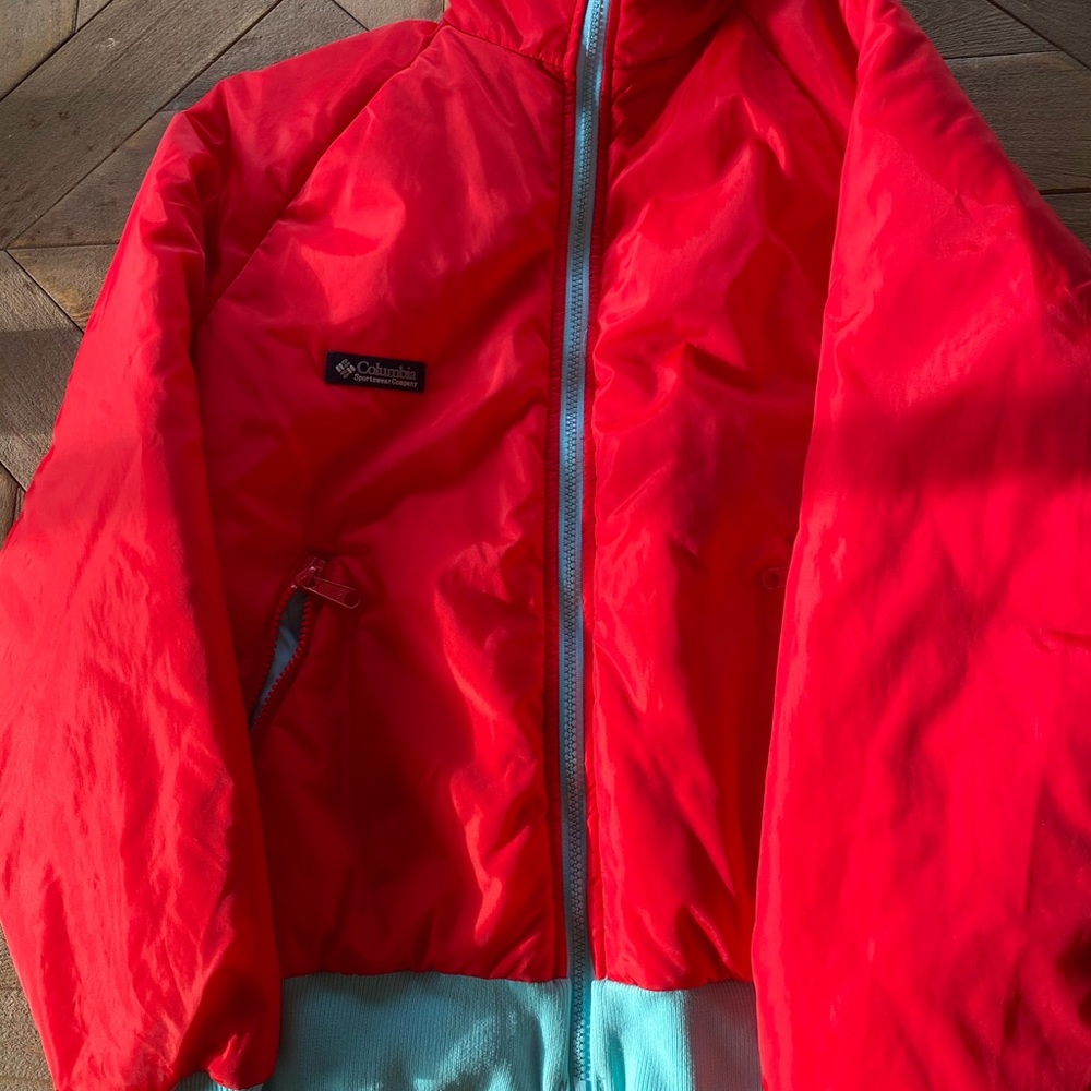 Reversible bomber jacket